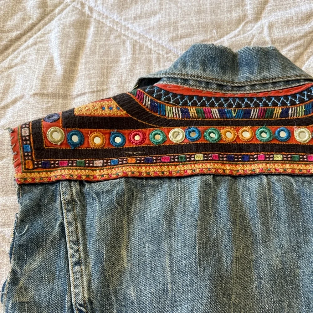 Denim & Supply Ralph Lauren Colorful Embroidered Denim Vest - Picture 4 of 4